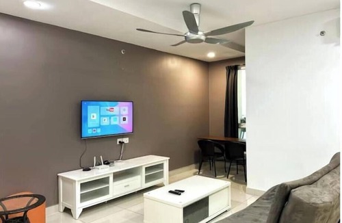 George Town Apartment | Leisure 1Bedroom Balcony Suites Gurney