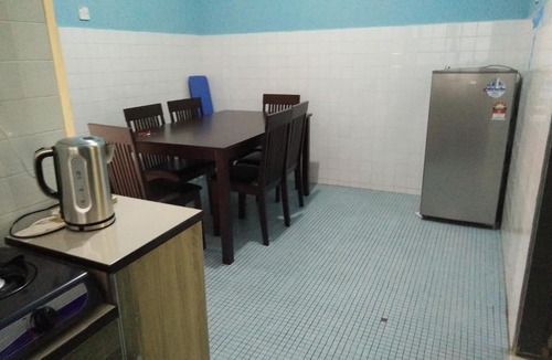 Kampung Gong Badak House | lela homestay bajet