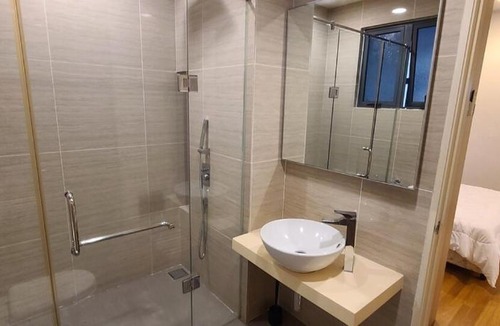 Ara Damansara House | Lembah Subang Station Eve Suite with parking lots
