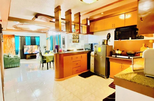 Davao House | Len's Staycation 3BDR-2BR-Downstairs ,Netflix&Wifi