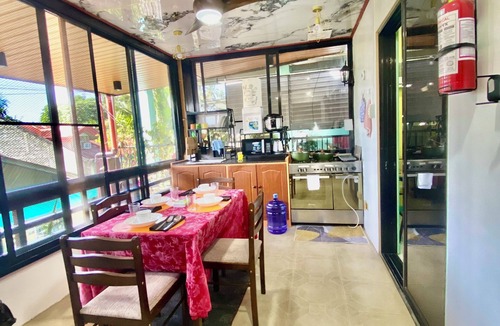 Davao House | Lens Staycation Serene 2-BDR-1BR-KTCHN-Wifihouse with AC in peaceful Panabo