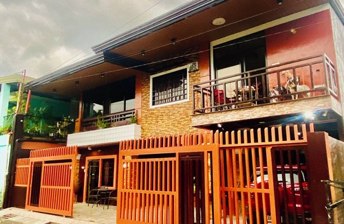 Davao House | Lens Staycation Serene 2-BDR-1BR-KTCHN-Wifihouse with AC in peaceful Panabo