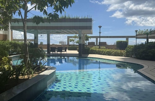 Pasay Condo | Levi & Moon's Chill with beautiful view