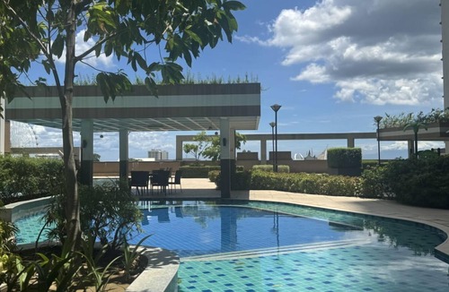 Pasay Condo | Levi & Moon's Chill with beautiful view