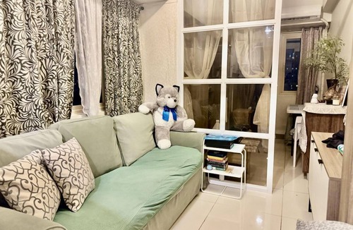 Pasay Condo | Levi & Moon's Home with pool