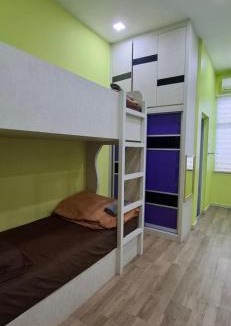 Tebrau House | LGA Cozy Landed Staycation- Comfy and Fully Furnished