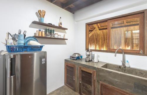 Catangnan Villa | Libertad Surf Villa