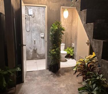 Logon Hostel | Lionfish Backpackers Hostel Malapascua