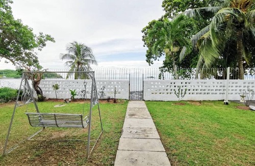 Tanjung Tokong Villa | Little Heaven by Sky Hive, a beach front villa