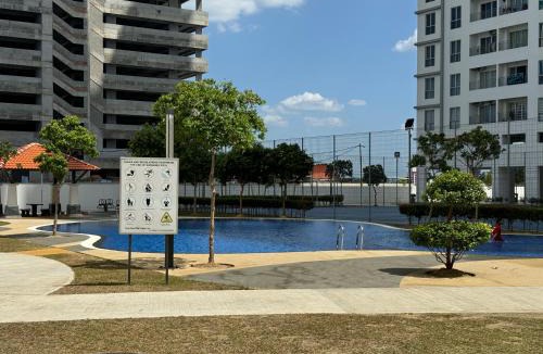 Kampung Pertama Apartment | Livistona Luxe Apartment