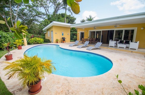 La Mulata Villa | Lovely 2-Bedroom Villa with Private Pool, Guest-friendly, with Free Shuttle Bus