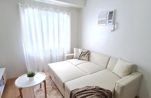 Cagayan de Oro Apartment | Lovely 2- BR Condo (Fully Air-conditioned w/Wifi)