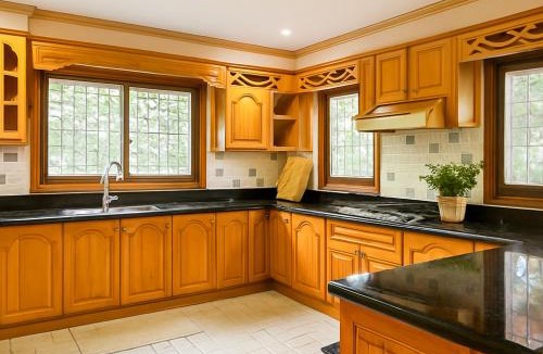 Tagaytay Apartment | Lovely Villa in Tagaytay w Pool, Billiards up to 20pax