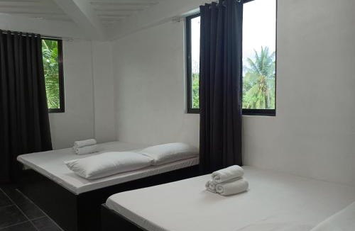 Carles House | Ludy's 2 Pension House