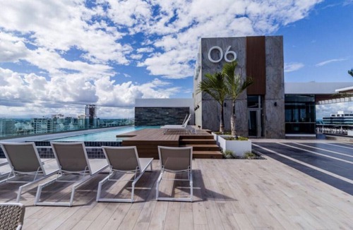 Lope De Vega Apartment | Lujoso Apartamento 5 Star ROOFTOP POOL & GYM 1BE -1 1/2 Ba