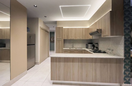 Reparto Ibarra Apartment | Lujoso Penthouse con Terraza con Jacuzzi privado y Vista a la Playa Boca Chica