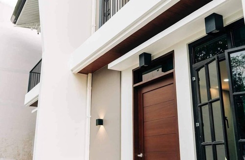 Tagbilaran House | Lukali Staycation, 2level, 3BR, 2baths,WIFI,mini gym,billiard table,plunge pool.
