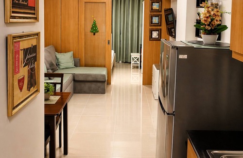 Barangay 76 Apartment | Luxe 1-bedroom Condo Front of Mall of Asia With City View in Pasay