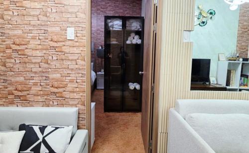 Barangay 76 Hotel | Luxe Vintage with Best View MallofAsia Airport