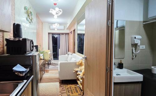 Barangay 76 Hotel | Luxe Vintage with Best View MallofAsia Airport