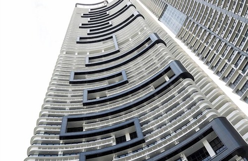 Downtown Apartment | Luxurious 1BR Superior in Central Makati