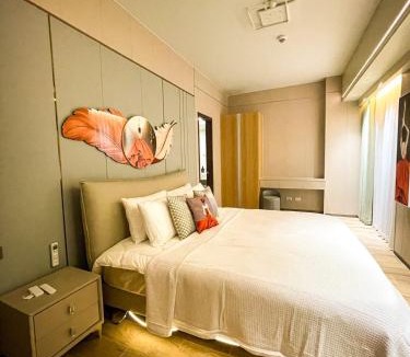 Tambo Apartment | Luxurious 3BR in Manila Bay across Okada II 12pax