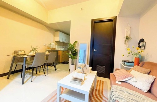 Bonifacio Global City Condo | Luxurious Modern BGC Condo at Uptown #upt131h