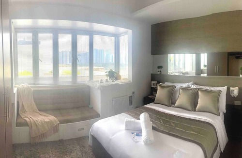Pinagsama Condo | Luxurious Studio in Mckinley Hill With City View