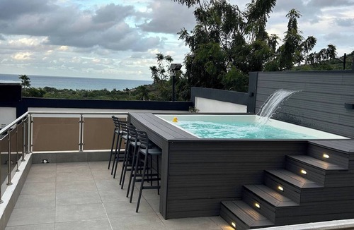 Buen Hombre House | Luxurious Villa Retreat with Private Pool in Villa Vásquez