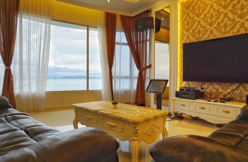 Gelugor Apartment | Luxury 180 SeaView 7pax USM & Queensbay