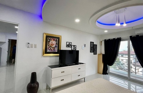 Lourdes North West Apartment | 👑 Luxury 2 Large Bedroom at new KANDI PALACE & Balcony
