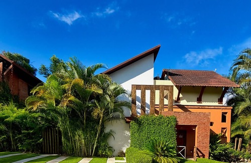 La Joya Villa | Luxury 3BR Mountain Villa sleeps 8, Heated Jacuzzi in Jarabacoa Adventure Hub