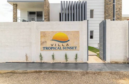 Sosua Villa | Luxury, modern 10-bedroom villa in SOSUA with a basketball court