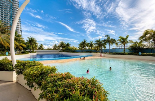 San Fernando Condo | Luxury Mt. Arayat View Escape Azure North Resort Stay