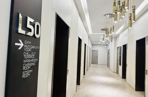 Golden Triangle Apartment | Luxury suite by eaton