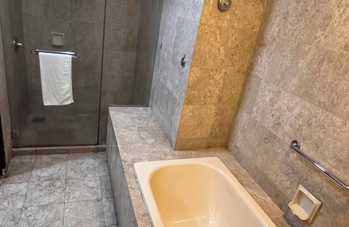 Imbi Hotel | Luxury Superior Studio at Berjaya Times Square| Bukit Bintang| Pavilion | KLCC