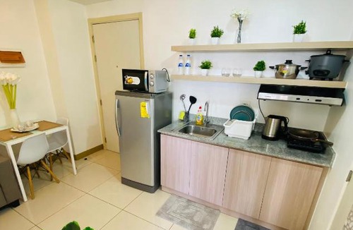 Las Pinas Apartment | Luxury Two Bedroom with Balcony in SOUTH RESIDENCE of Las Pinas
