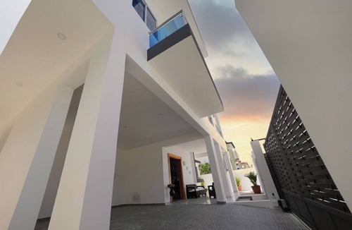 Barrio Las Yaguitas House | Luxury Villa Tavares Bautistas