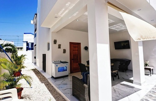 Barrio Las Yaguitas House | Luxury Villa Tavares Bautistas