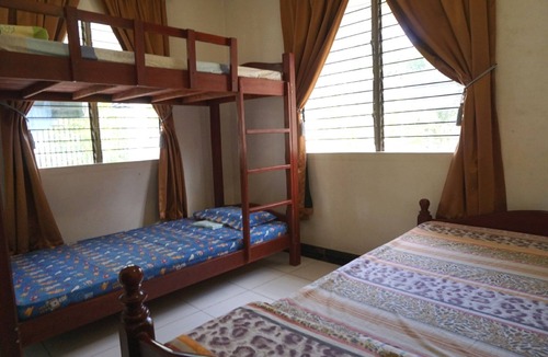 Oslob House | Luzmin BH - White House