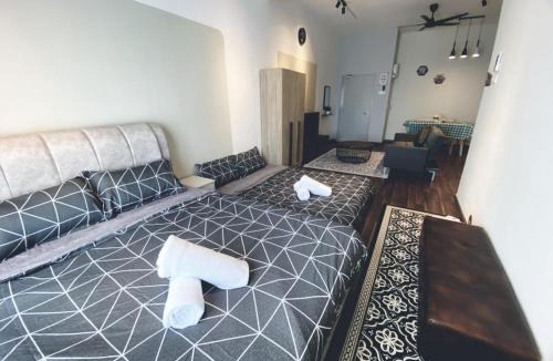 Kuantan Apartment | LV10 The Greywoodz 1-4pax Kuantan