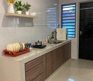 Ipoh House | LYL HOMESTAY-IPOH 10Pax 4R