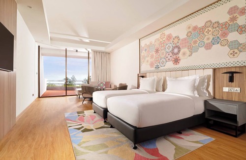 Tanjung Bungah Hotel | M Social Resort Penang