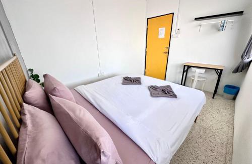 Downtown George Town House | Mac Inn 94
