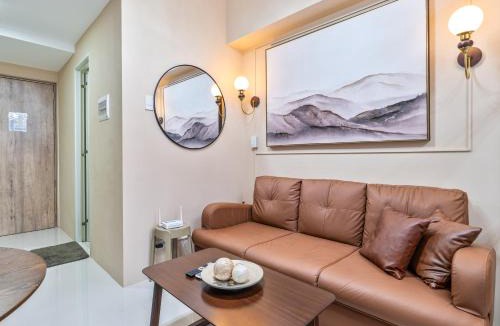 Basak Apartment | Mactan Cebu Cozy Relaxing Studio with Pool View Balcony