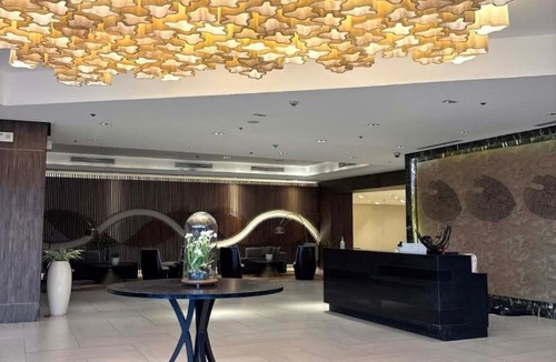 Lapu-Lapu Hotel | Mactan Newtown Studio Type with Balcony
