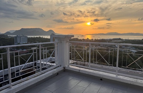 Kuah House | Magnificent Sea and Forest Views. Perfect for Families! Halal Unit