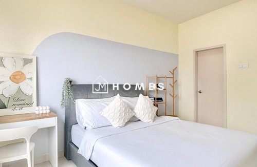 Kampung Bukit Dukong Apartment | Majestic Maxim 3Bedroom near USCI MRT #16