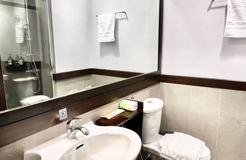Baguio Hotel | Majestic Mountain Views at Forest Lodge Hotel, Camp John Hay - private unit