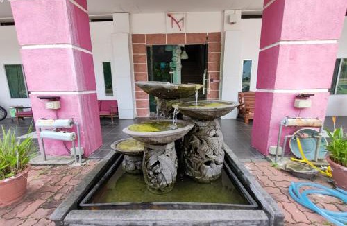 Bandar Meru Raya Hotel | Maleeq Hotel Meru Ipoh